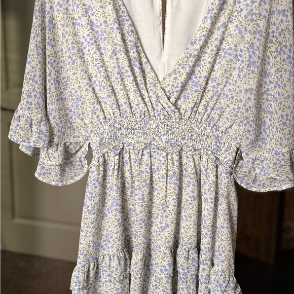 The Impeccable Pig Floral Romper with Ruffle Sleeves - Picture 6 of 7